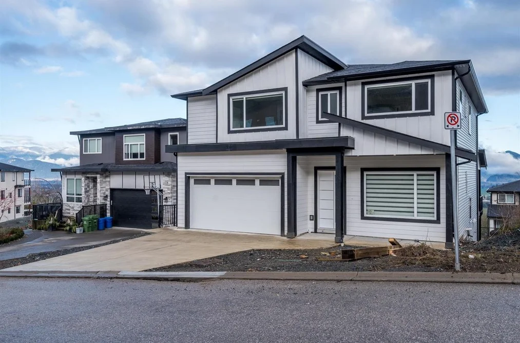 Surrey 51097 FARMERS WAY WAY, Chilliwack, BC — Residential for Sale - Photo 2