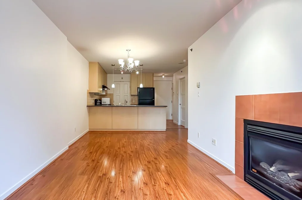 511 819 HAMILTON STREET, Vancouver BC V6B 6M2, Vancouver BC — Residential for Sale - Photo 4