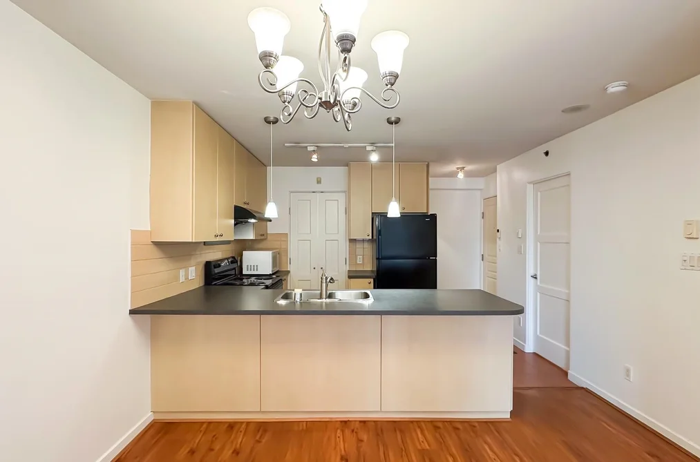 511 819 HAMILTON STREET, Vancouver BC V6B 6M2, Vancouver BC — Residential for Sale - Photo 5