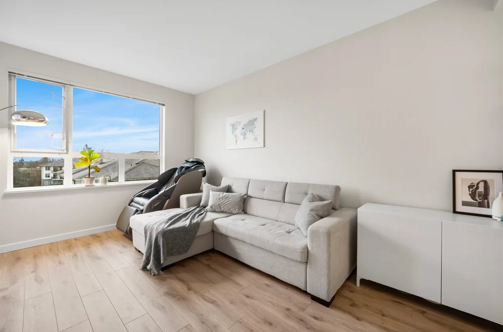 Condo for sale at 511 9233 Odlin Road Richmond British Columbia - MLS: R3105405
