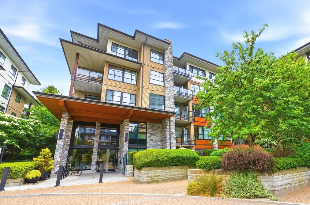 Condo for sale at 512 1152 Windsor Mews Coquitlam British Columbia - MLS: R3132512