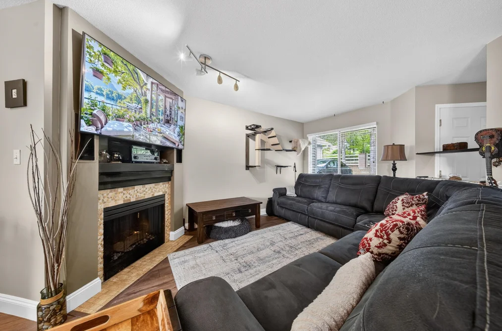 512 13900 HYLAND ROAD, Surrey BC V3W 2C3, Surrey BC — Residential for Sale - Photo 5