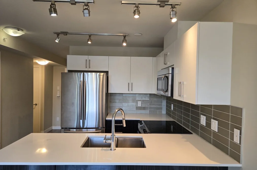 512 2689 KINGSWAY, Vancouver BC V5R 0C3, Vancouver BC — Residential for Sale - Photo 3