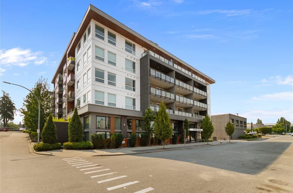 Condo for sale at 512 32838 Ventura Avenue Abbotsford British Columbia - MLS: R3160909