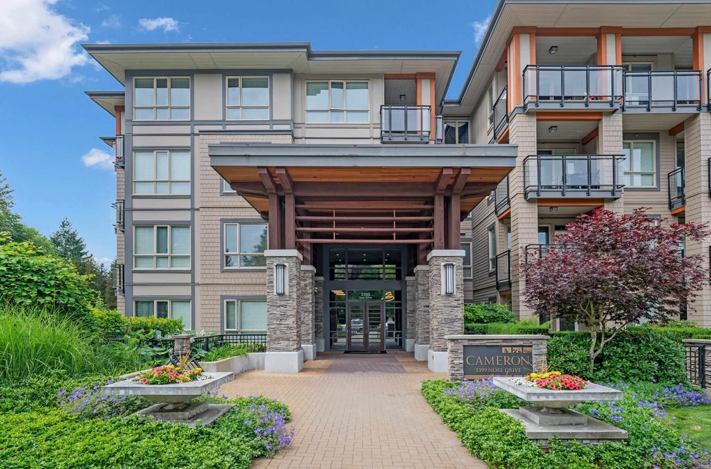 Condo for sale at 512 3399 Noel Drive Burnaby British Columbia - MLS: R3113568