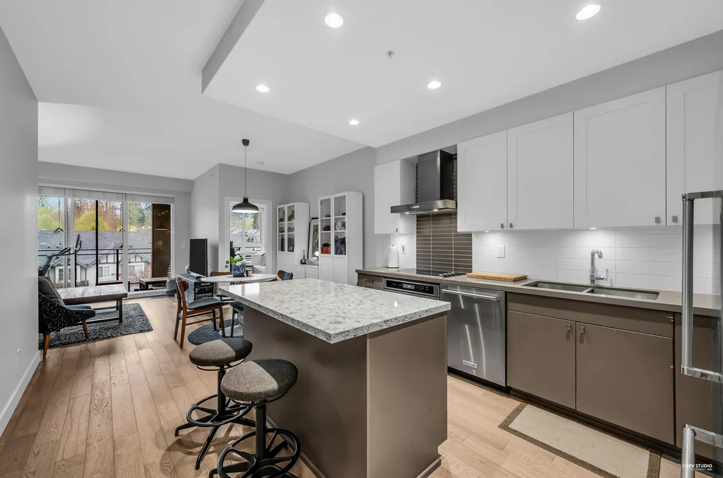 512 3399 NOEL DRIVE, Burnaby BC V3J 0G8, Burnaby BC — Residential for Sale - Photo 2