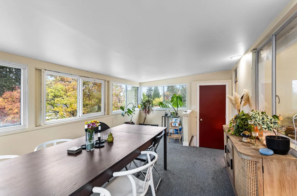512 Garrett Street, New Westminster, BC - House for Sale - Photo 11 of 40 512 Garrett Street, New Westminster, BC - House for Sale - Photo 11 of 40