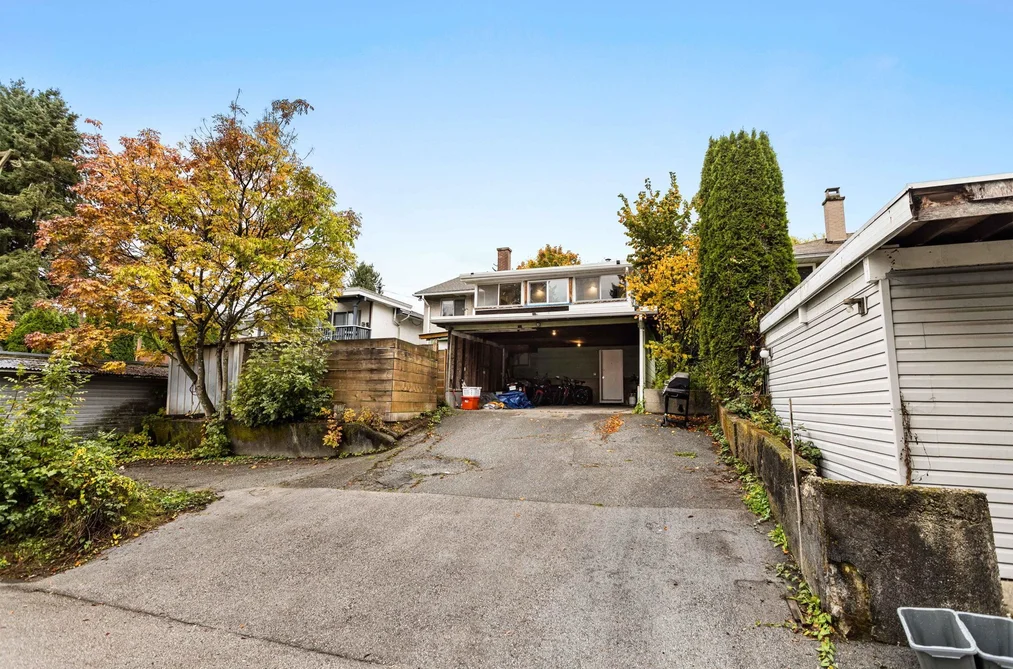 512 Garrett Street, New Westminster, BC - House for Sale - Photo 38 of 40 512 Garrett Street, New Westminster, BC - House for Sale - Photo 38 of 40
