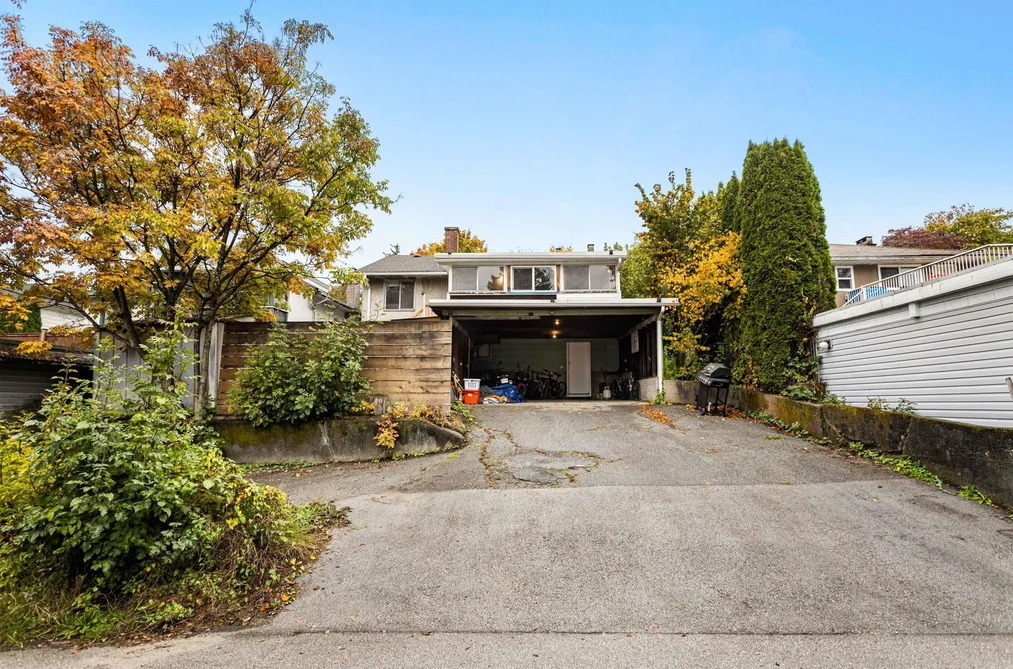 512 Garrett Street, New Westminster, BC - House for Sale - Photo 39 of 40 512 Garrett Street, New Westminster, BC - House for Sale - Photo 39 of 40