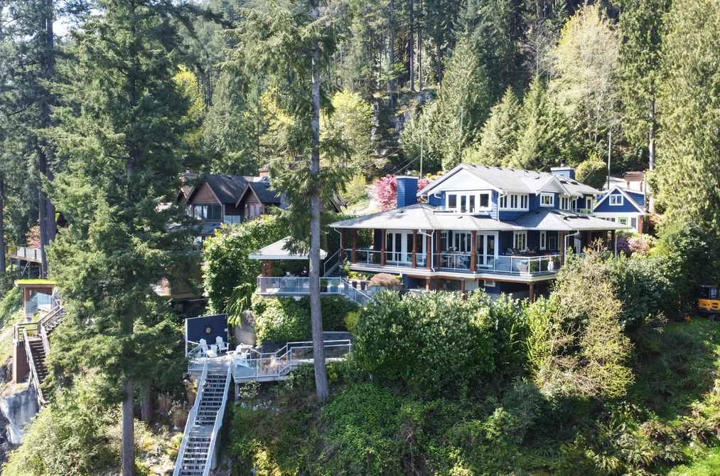 5125 INDIAN RIVER DRIVE, North Vancouver BC V7G 2T6, North Vancouver BC — Residential for Sale - Photo 2