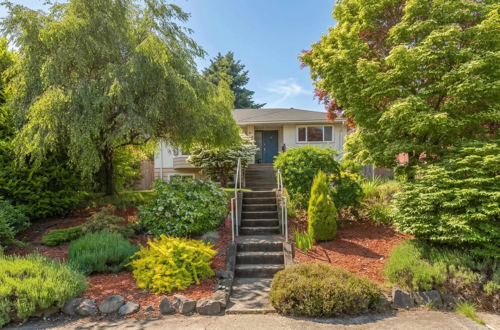 513 GARRETT STREET, New Westminster BC V3L 3S5, New Westminster BC — Residential for Sale - Photo 2