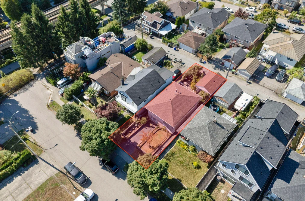 House for sale at 5131 Ann Street Vancouver British Columbia - MLS: R3125850