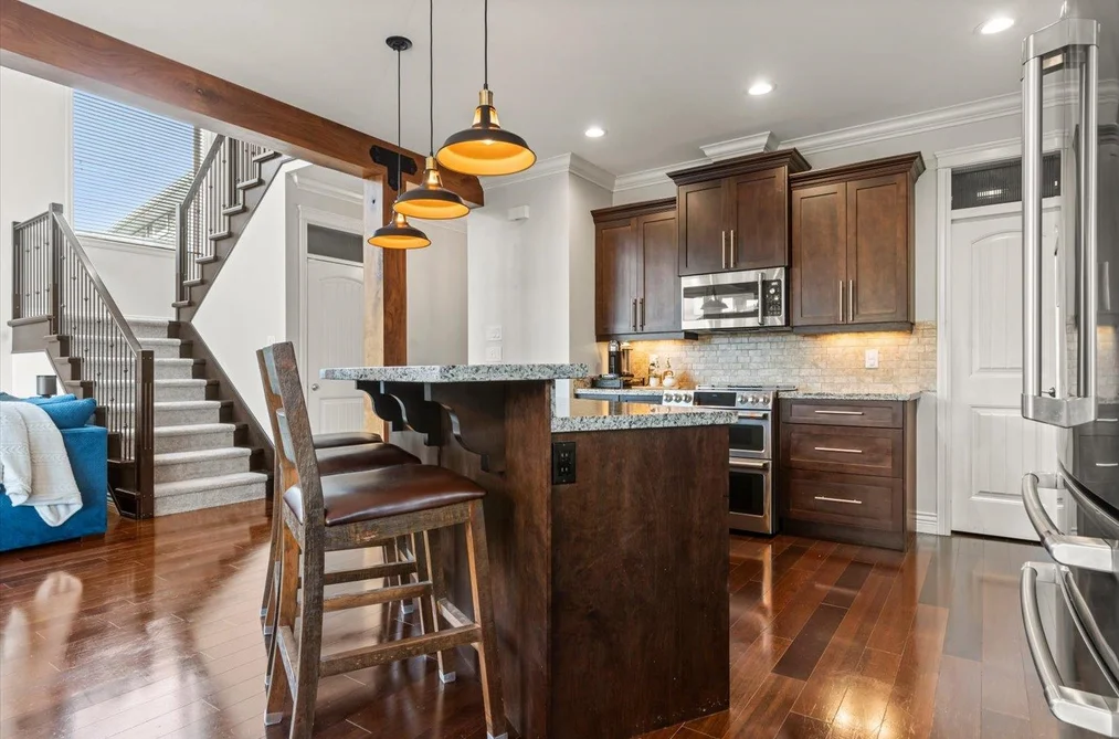 5138 Chittenden Road, Cultus Lake, BC - House for Sale - Photo 11 of 40 5138 Chittenden Road, Cultus Lake, BC - House for Sale - Photo 11 of 40