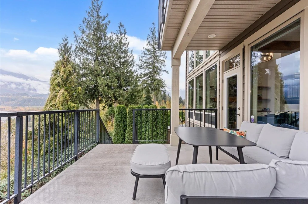 5138 Chittenden Road, Cultus Lake, BC - House for Sale - Photo 15 of 40 5138 Chittenden Road, Cultus Lake, BC - House for Sale - Photo 15 of 40