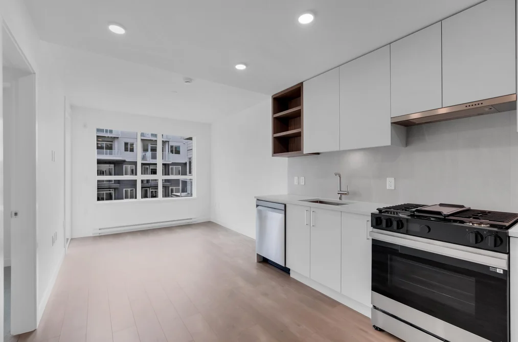 514 723 GROVER AVENUE, Coquitlam BC V3J 0L9, Coquitlam BC — Residential for Sale - Photo 2