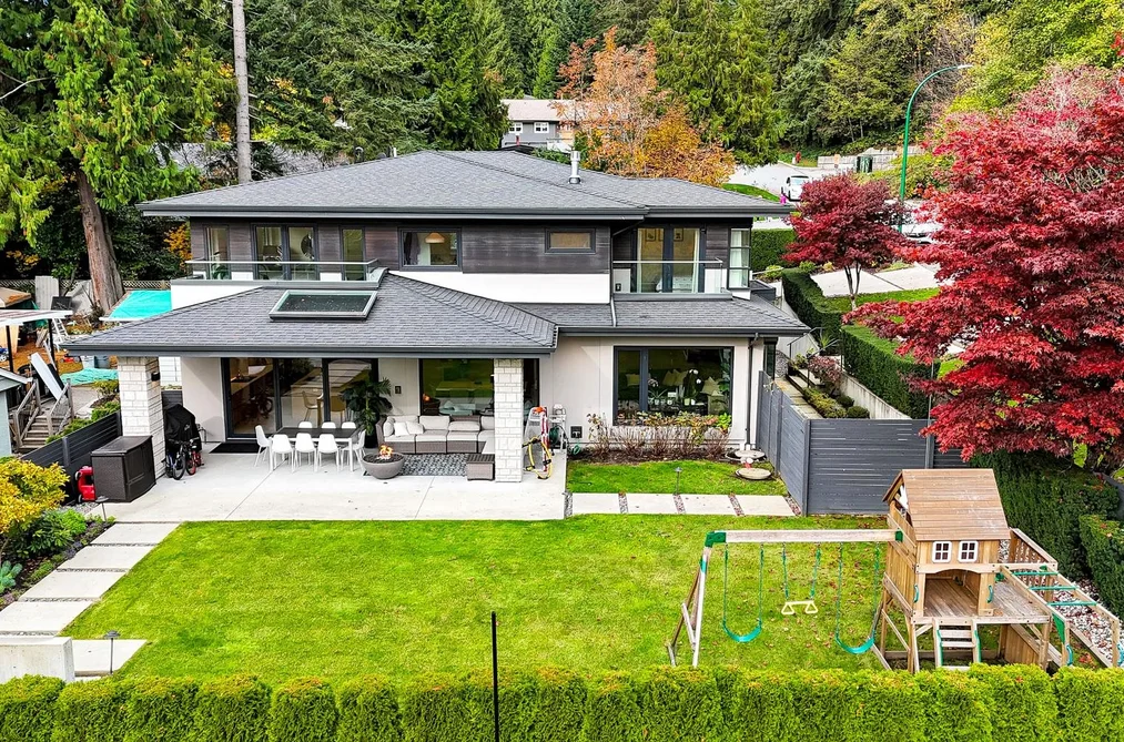 5141 SARITA AVENUE, North Vancouver BC V7R 2M4, North Vancouver BC — Residential for Sale - Photo 2