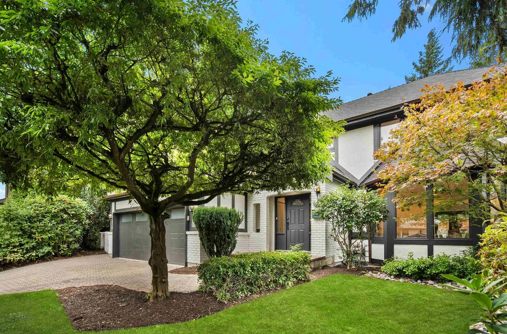 5155 Alderfeild Place, West Vancouver, BC - MLS: R3164169 - Photo 2 5155 Alderfeild Place, West Vancouver, BC - MLS: R3164169 - Photo 2