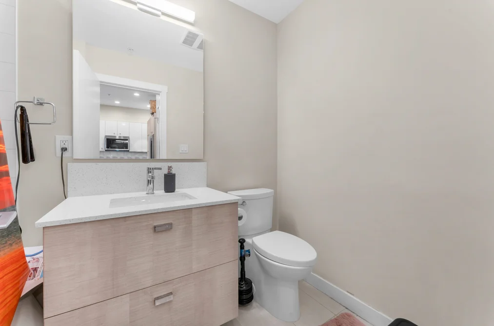 516 10838 WHALLEY BOULEVARD, Surrey BC V3R 0G8, Surrey BC — Residential for Sale - Photo 5
