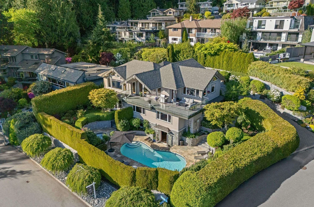 House for sale at 5168 Redonda Drive North Vancouver British Columbia - MLS: R3120208