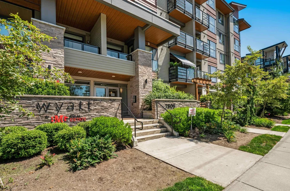 517 7809 209 STREET, Langley BC V2Y 3N6, Langley BC — Residential for Sale - Photo 2