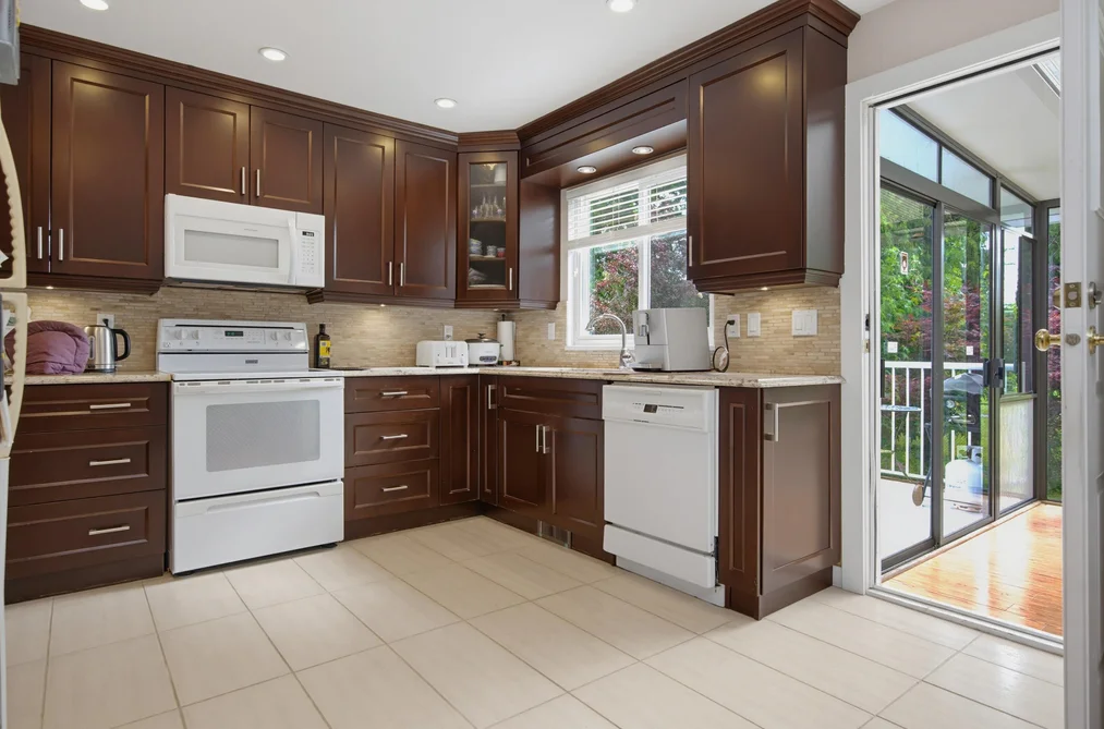 5174 209A STREET, Langley BC V3A 7K8, Langley BC — Residential for Sale — Photo 10 of 38