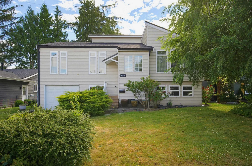 5174 209A STREET, Langley BC V3A 7K8, Langley BC — Residential for Sale — Photo 2 of 38