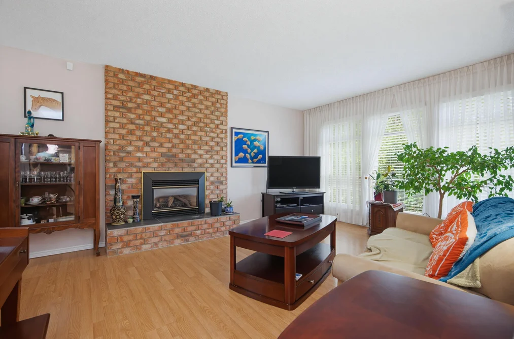 5174 209A STREET, Langley BC V3A 7K8, Langley BC — Residential for Sale — Photo 4 of 38