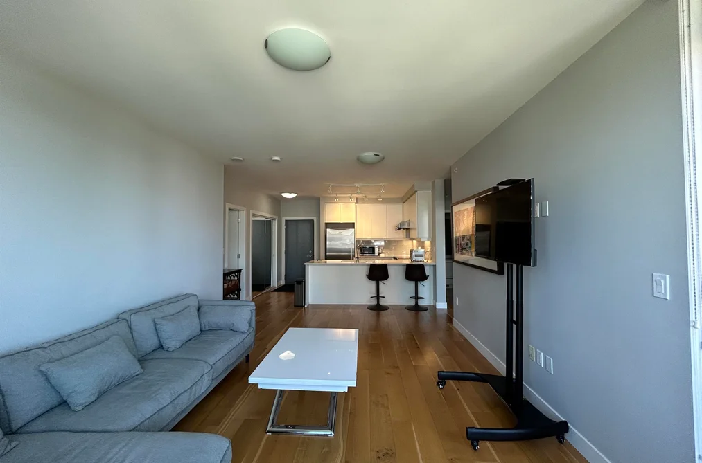 Condo for sale at 518 9393 Tower Road Burnaby British Columbia - MLS: R3101884