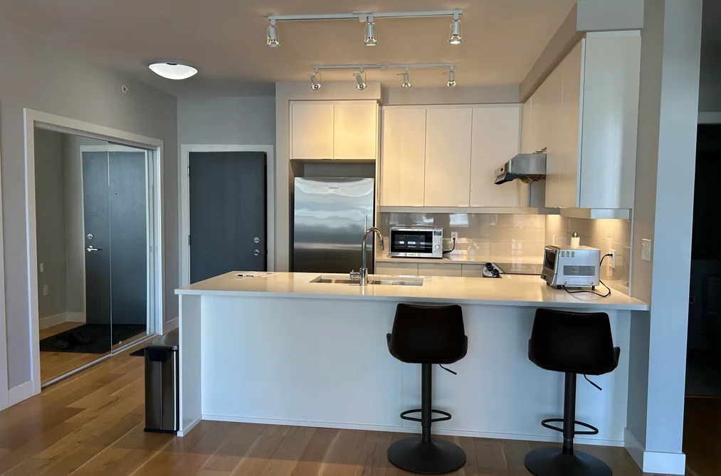 518 9393 TOWER ROAD, Burnaby BC V5A 0E2, Burnaby BC — Residential for Sale - Photo 2