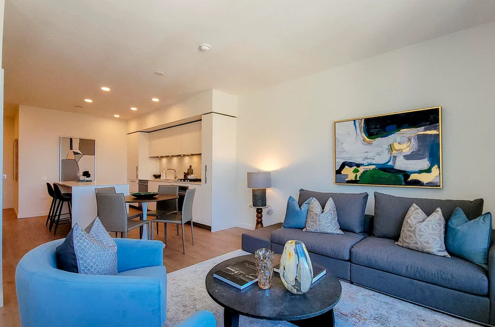 519 1500 SCOTT CRESCENT, Squamish BC V8B 1G5, Squamish BC — Residential for Sale - Photo 2