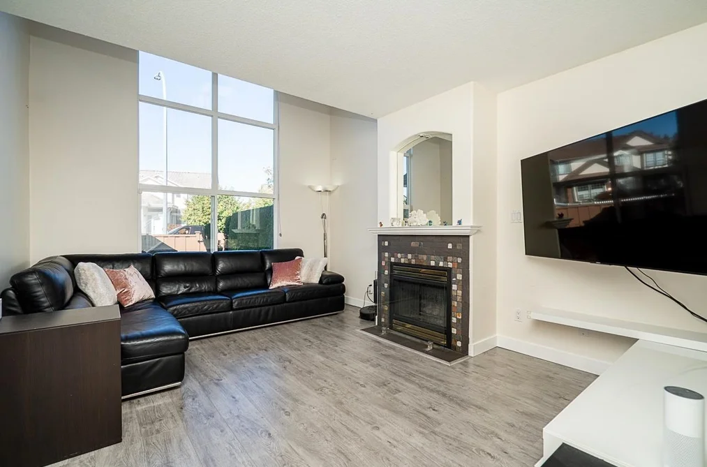 Townhouse for sale at 52 1370 Riverwood Gate Port Coquitlam British Columbia - MLS: R3078387