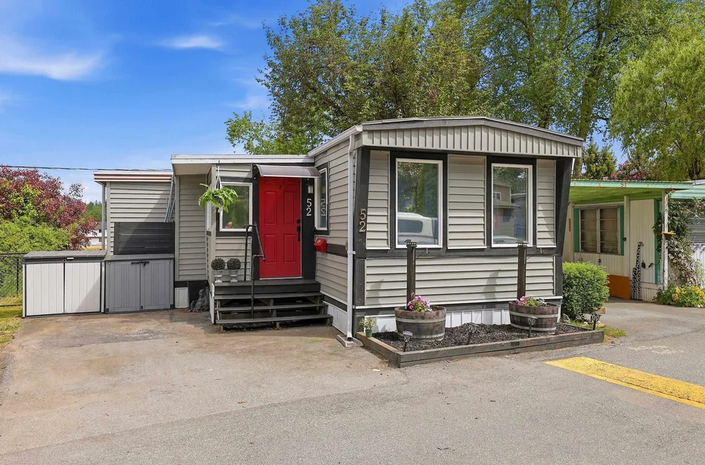 Manufactured Home for sale at 52 24330 Fraser Highway Langley British Columbia - MLS: R3122535