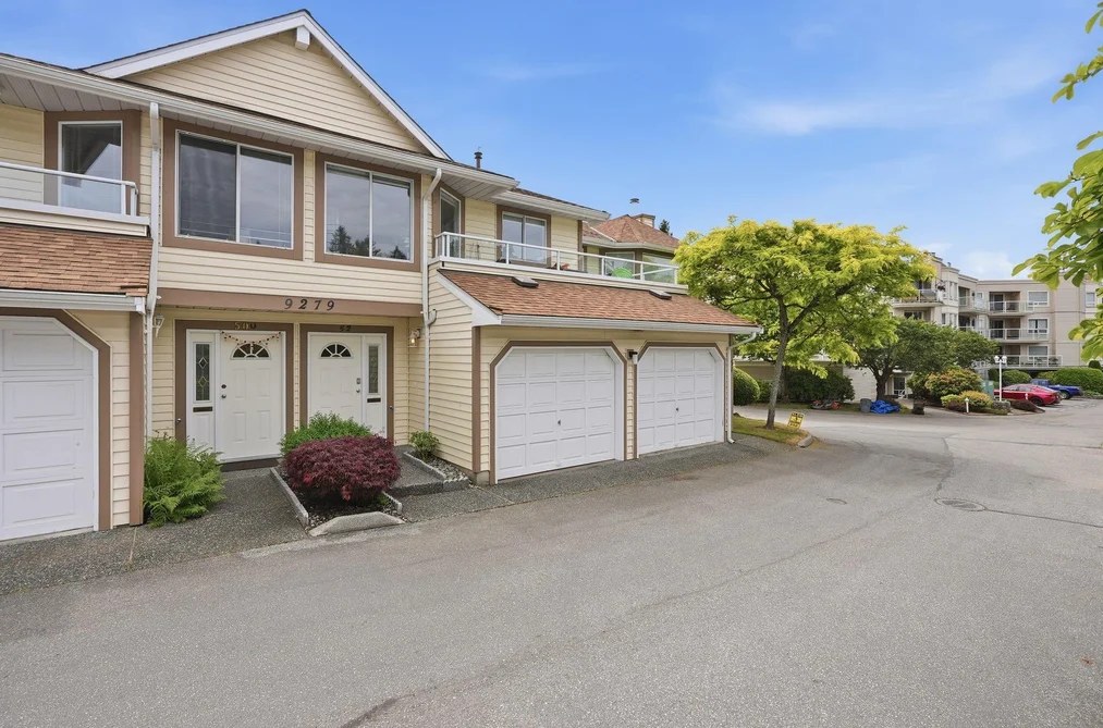 52 9279 122 STREET, Surrey BC V3V 7R6, Surrey BC — Residential for Sale - Photo 2