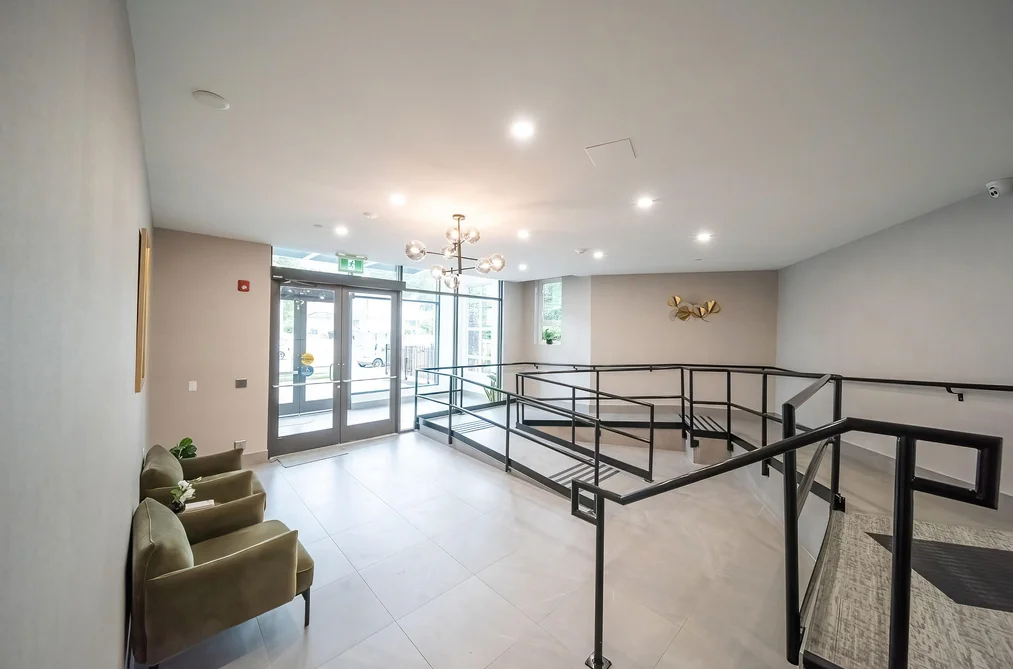 520 13968 LAUREL DRIVE, Surrey BC V3T 0S9, Surrey BC — Residential for Sale - Photo 2