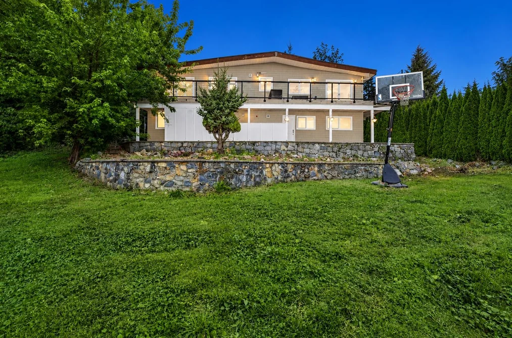 House for sale at 520 Ballantree Place West Vancouver British Columbia - MLS: R3166366