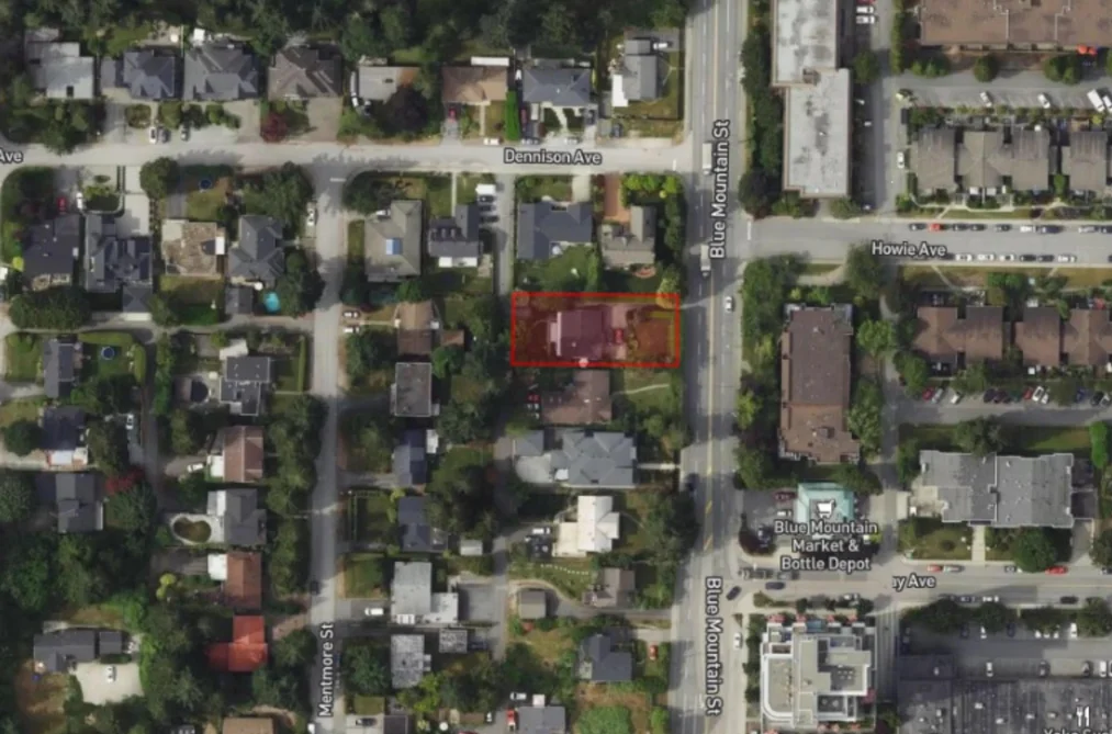 House for sale at 520 Blue Mountain Street Coquitlam British Columbia - MLS: R3105194