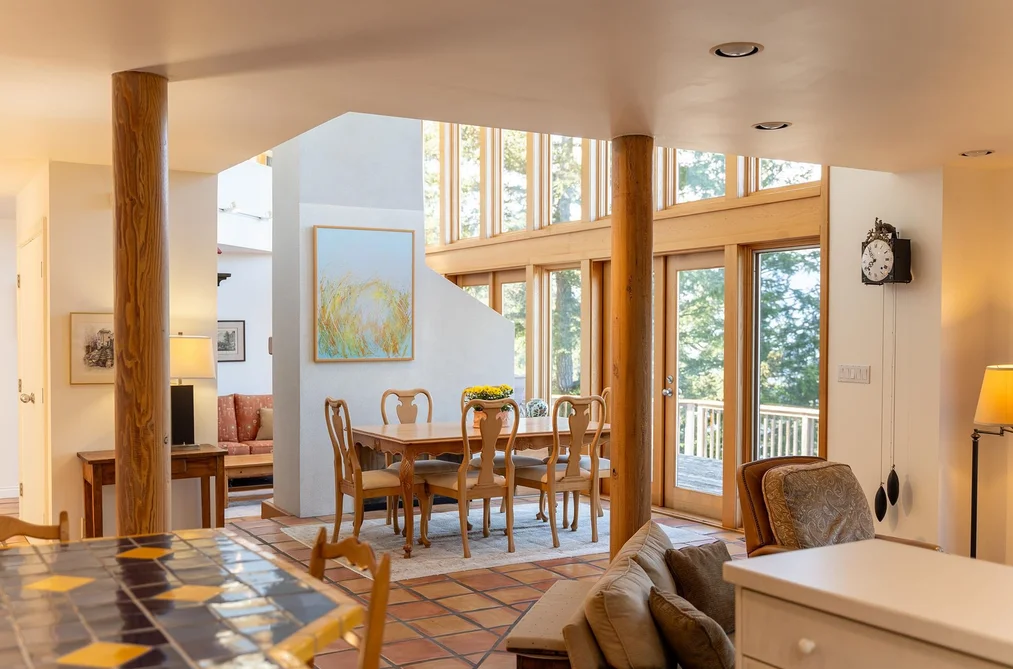 House for sale at 520 Smugglers Cove Road Bowen Island British Columbia - MLS: R3119397