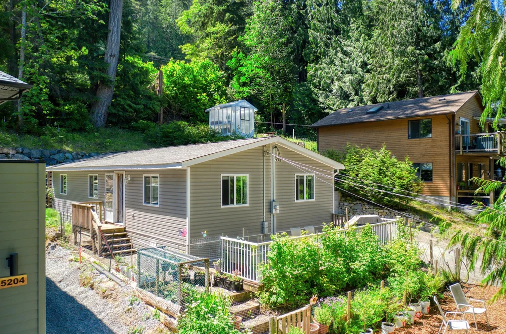5200 WESJAC ROAD, Pender Harbour BC V0N 2H1, Pender Harbour BC — Residential for Sale - Photo 2