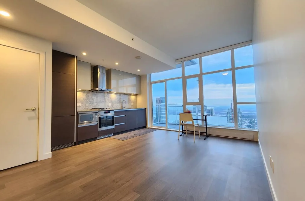 5203 4670 ASSEMBLY WAY, Burnaby BC V5H 0H3, Burnaby BC — Residential for Sale - Photo 2