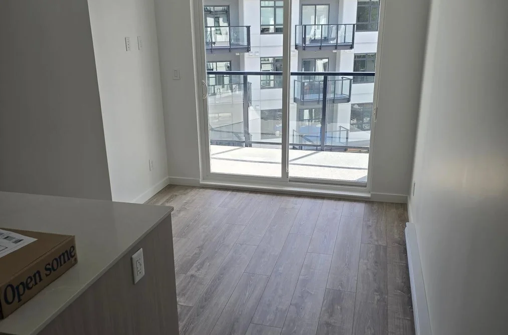 Condo for sale at 521 13968 Laurel Drive Surrey British Columbia - MLS: R3115685