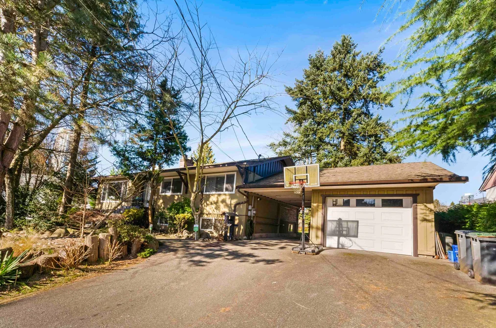 521 BROOKMERE AVENUE, Coquitlam BC V3J 1W8, Coquitlam BC — Residential for Sale - Photo 2
