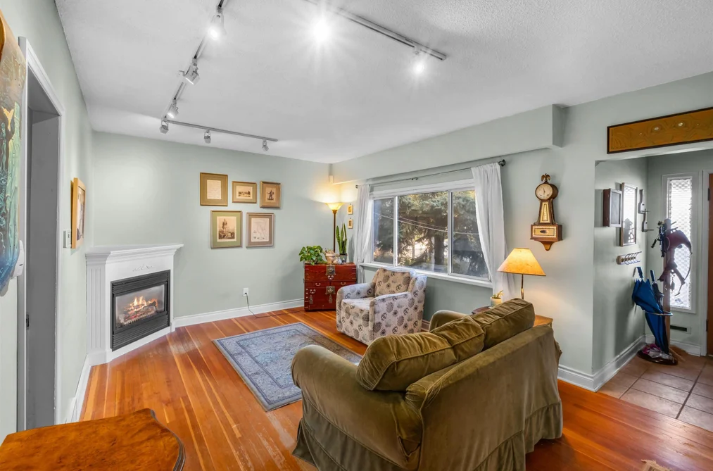 521 GARFIELD STREET, New Westminster BC V3L 4A6, New Westminster BC — Residential for Sale - Photo 2