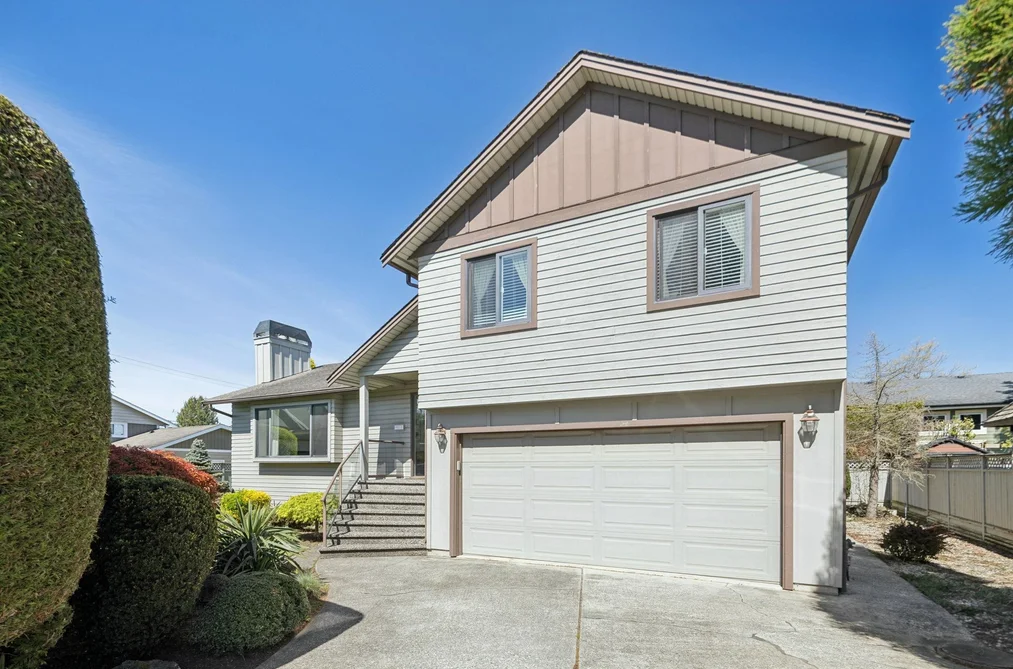 5215 BENTLEY PLACE, Delta BC V4K 4B1, Ladner BC — Residential for Sale - Photo 2