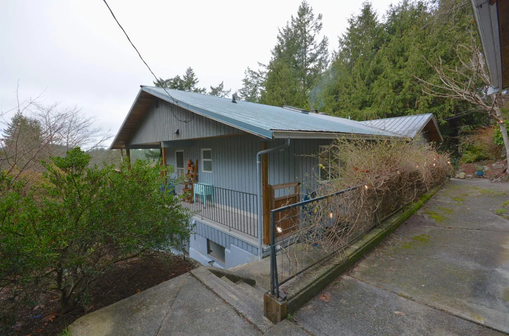 5220 CLAYDON ROAD, Garden Bay BC V0N 1S1, Garden Bay BC — Residential for Sale - Photo 3