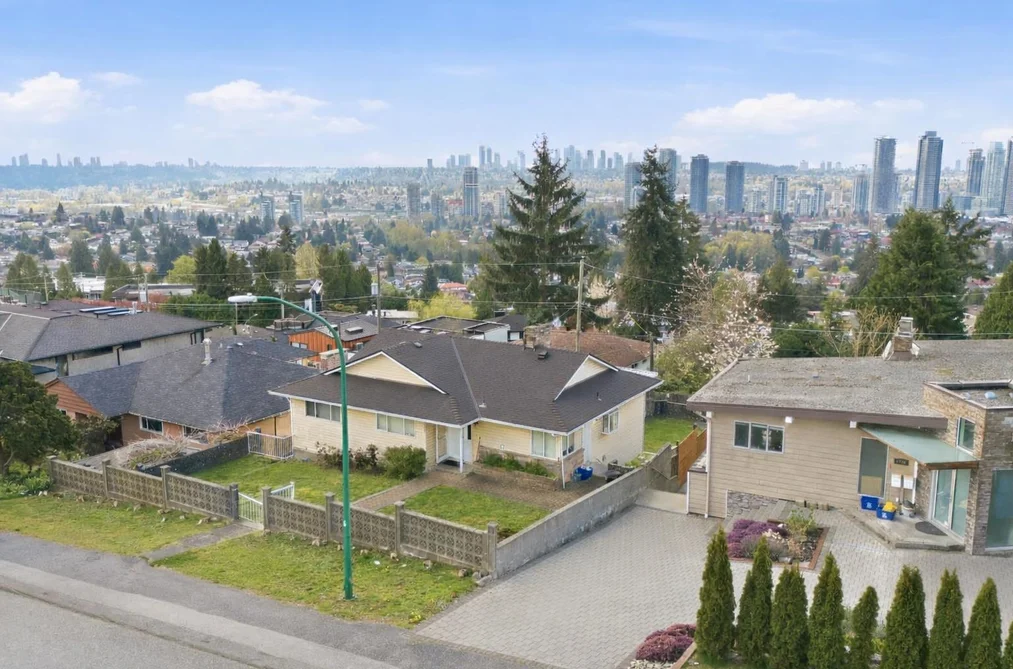 House for sale at 5220 Sunningdale Road Burnaby British Columbia - MLS: R3113248