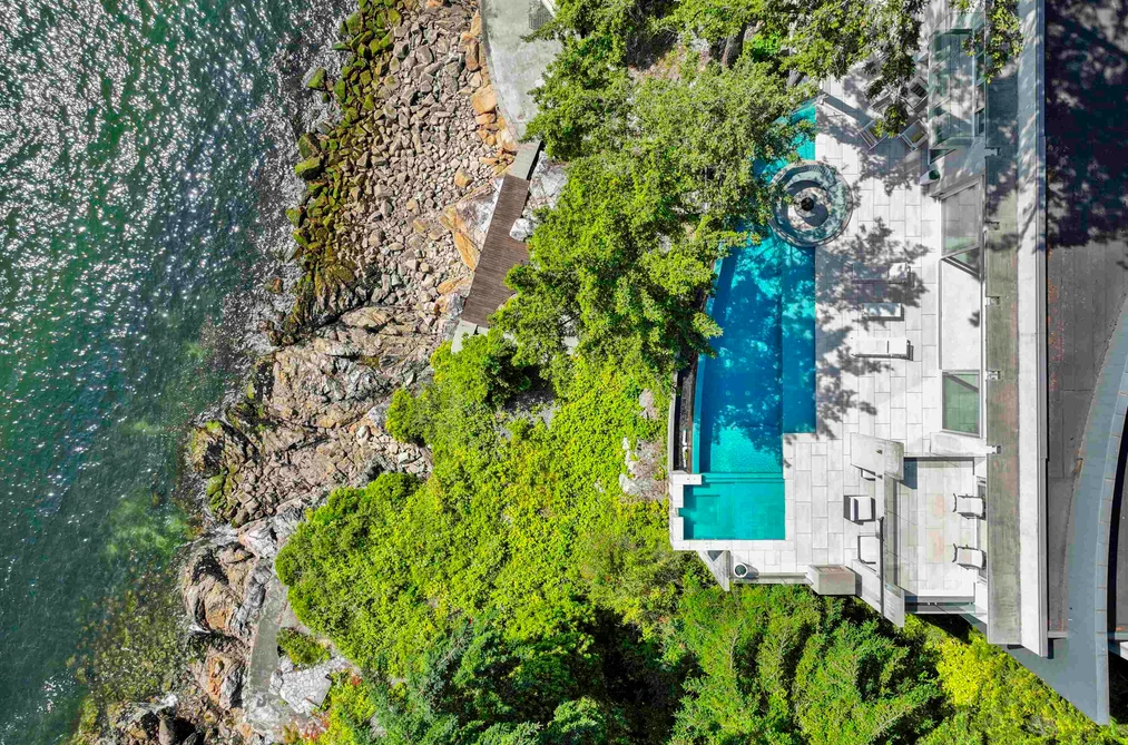 5225 GULF PLACE, West Vancouver BC V7W 2V9, West Vancouver BC — Residential for Sale - Photo 3