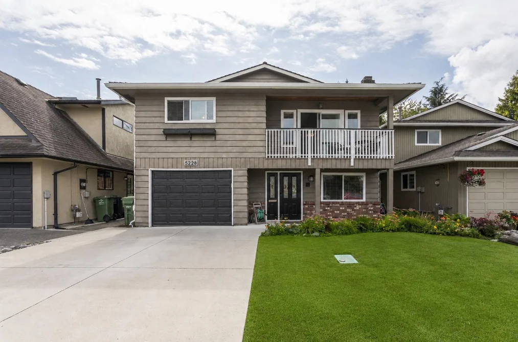 House for sale at 5228 Hollyfield Avenue Richmond British Columbia - MLS: R3166461