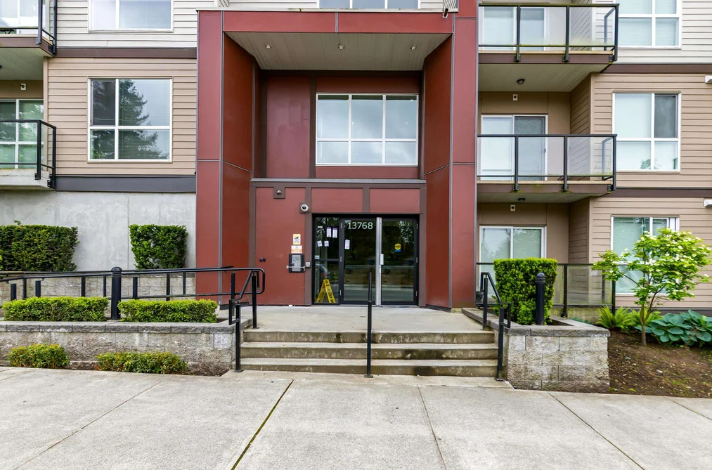 Condo for sale at 523 13768 108 Avenue Surrey British Columbia - MLS: R3134296