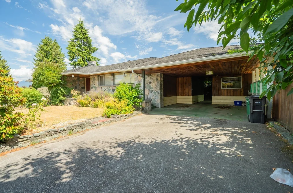 5240 HALLEY AVENUE, Burnaby BC V5H 2P8, Burnaby BC — Residential for Sale - Photo 2