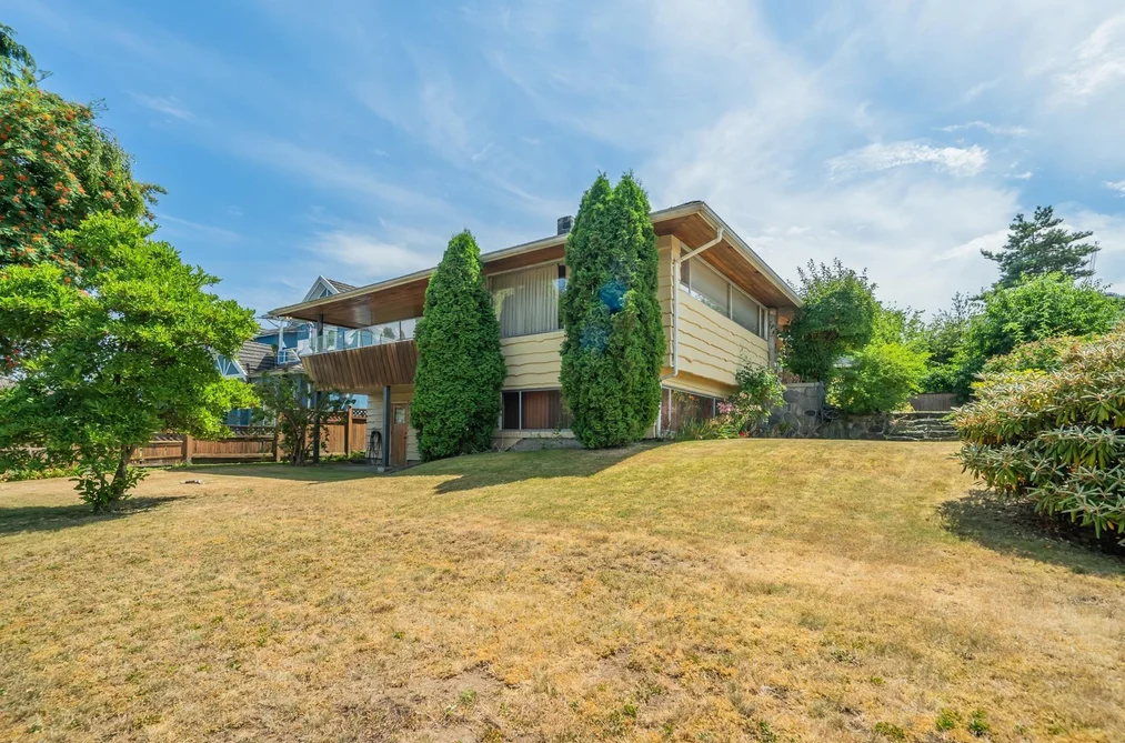 5240 HALLEY AVENUE, Burnaby BC V5H 2P8, Burnaby BC — Residential for Sale - Photo 3